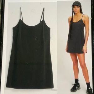 Gap Fit Runaround exercise dress black size large NWT